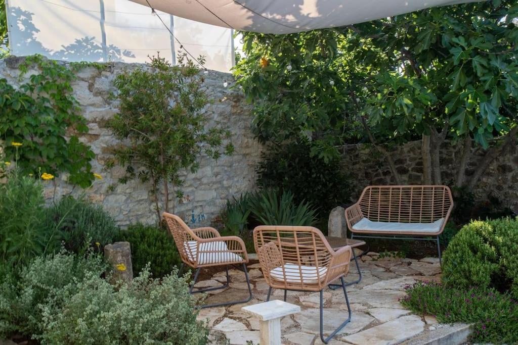 Stone House Kula Milica Villa Mala Cista Luaran gambar