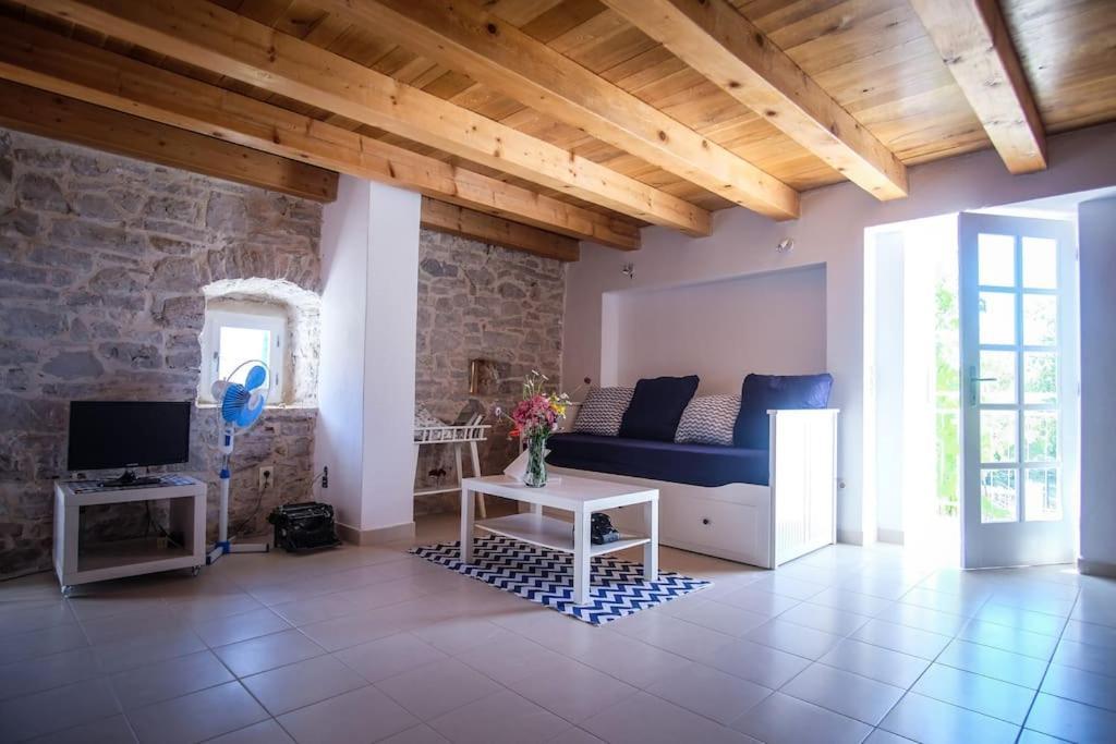 Stone House Kula Milica Villa Mala Cista Luaran gambar